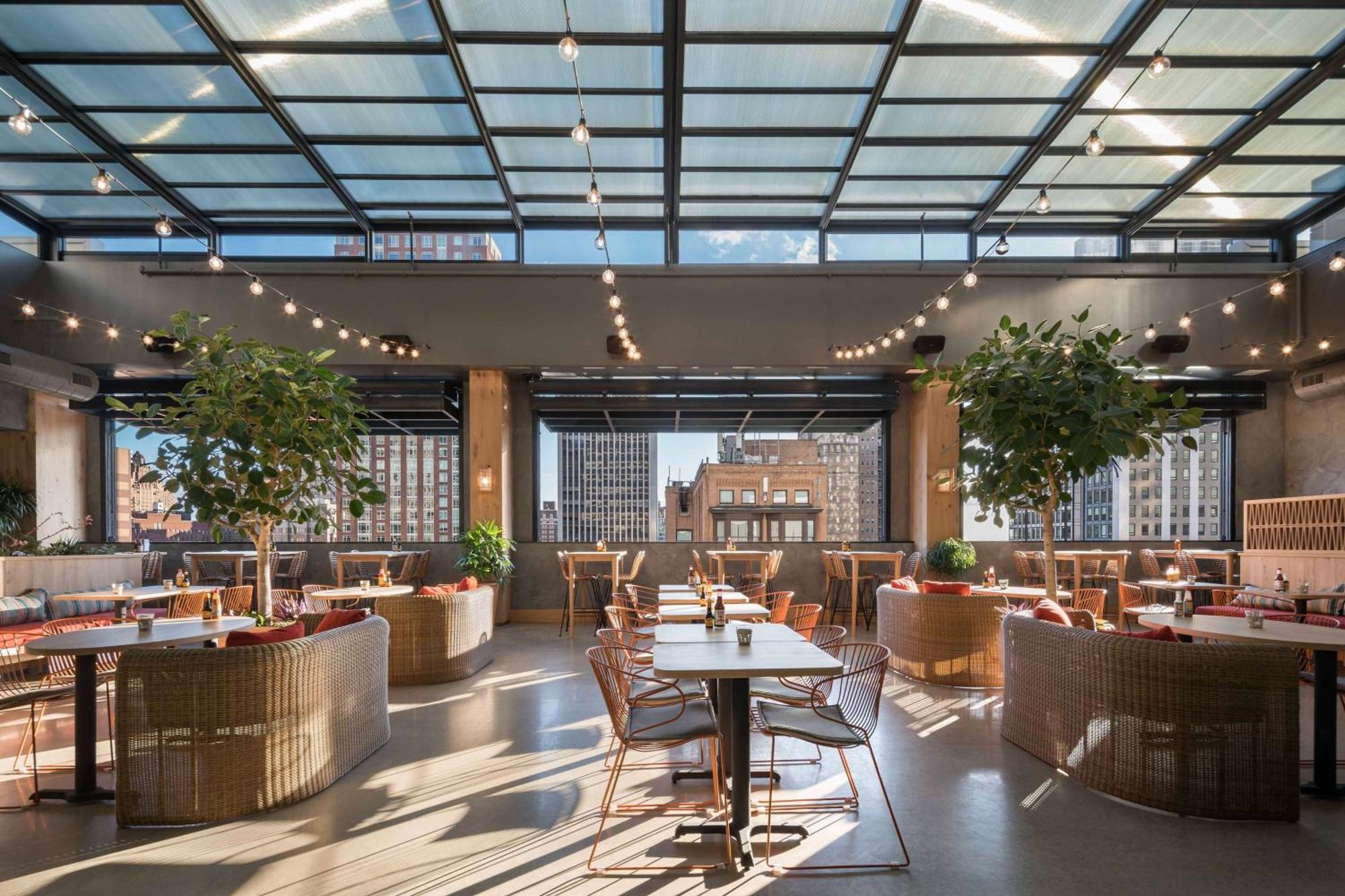 Motto By Hilton Philadelphia Rittenhouse Square Bagian luar foto
